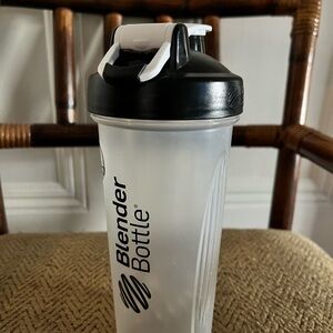 NWOT Classic Shaker Bottle - Black and White